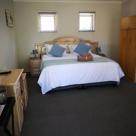 The Village Lodge Stormsrivier Esterno foto