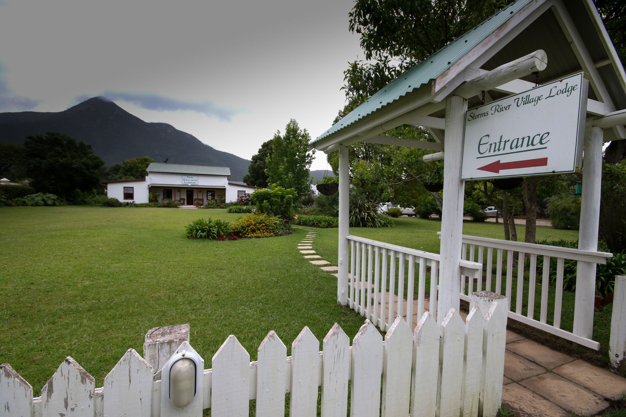The Village Lodge Stormsrivier Esterno foto