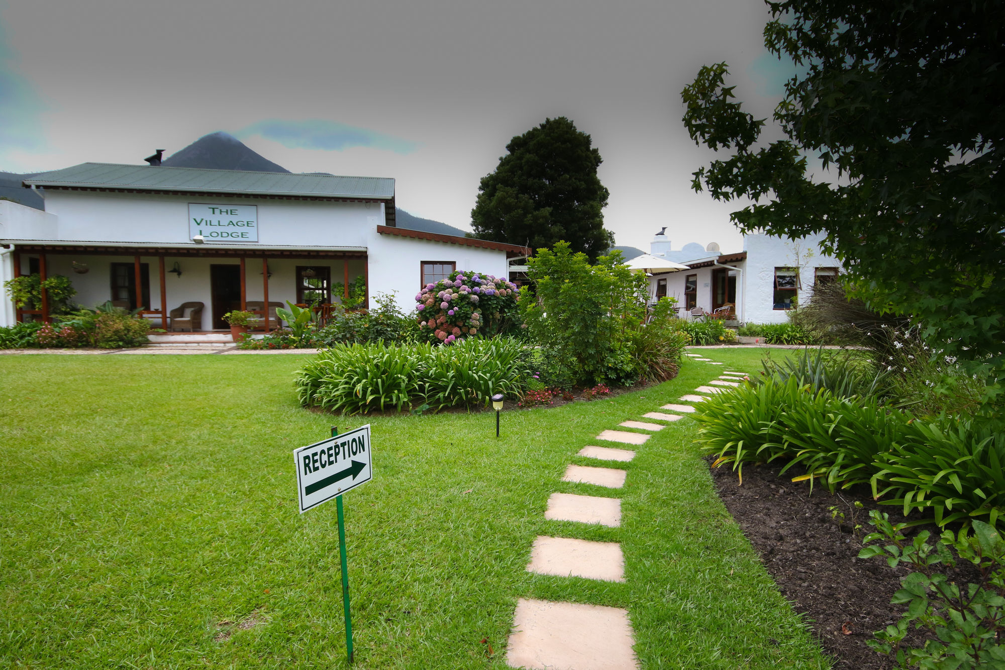 The Village Lodge Stormsrivier Esterno foto