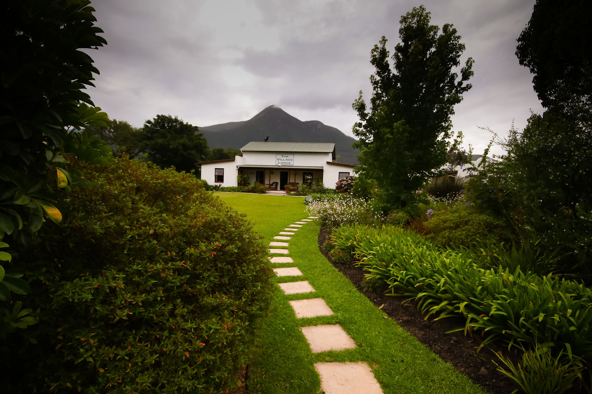 The Village Lodge Stormsrivier Esterno foto
