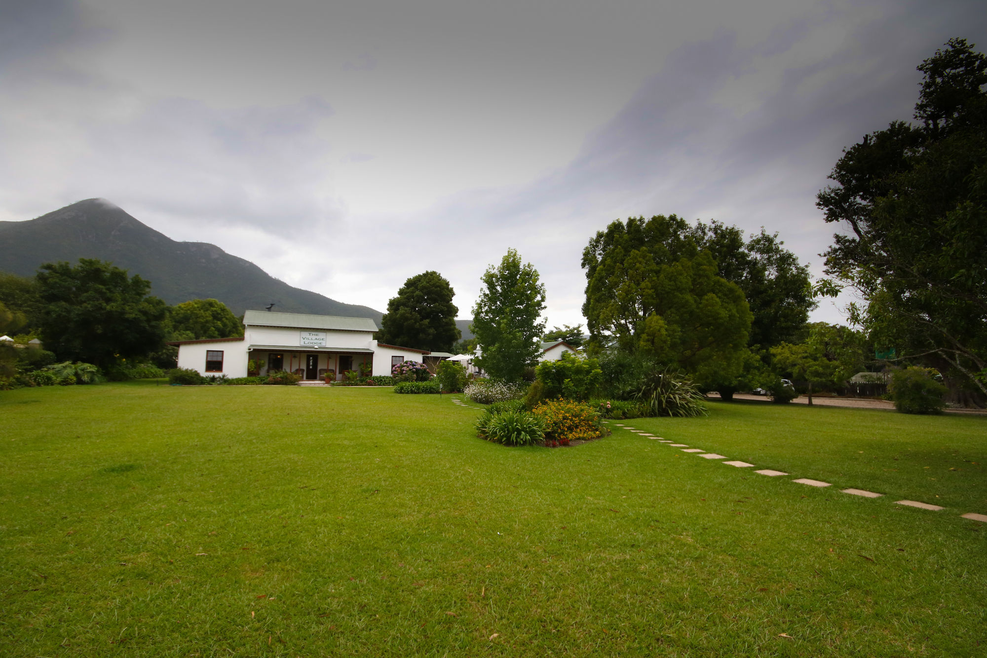 The Village Lodge Stormsrivier Esterno foto